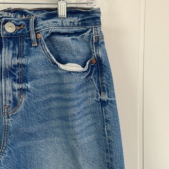 American Eagle Distressed 90's Boyfriend Crop Ankle Jeans Women's Size 4 Cotton - Picture 4 of 16